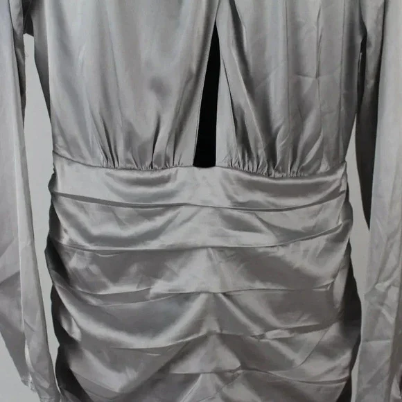 ASTR Dress - Picture 3 of 8